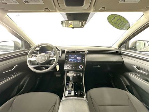 Used 2023 Hyundai Tucson SE image 29