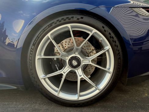 Certified 2022 Porsche 911 GT3 RWD image 13