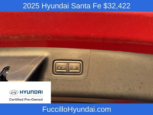 Certified 2025 Hyundai Santa Fe SEL image 10