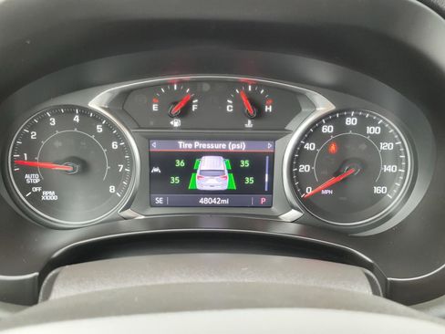 Used 2024 GMC Terrain SLT AWD/4WD image 35