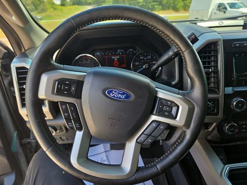 Used 2019 Ford F250 Lariat w/ Lariat Ultimate Package AWD/4WD image 17