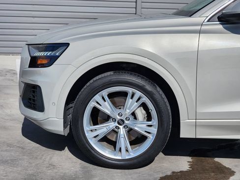Used 2023 Audi Q8 Premium AWD/4WD image 9