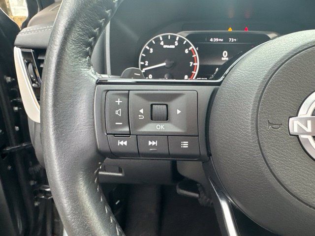 Used 2023 Nissan Rogue SL AWD/4WD image 11