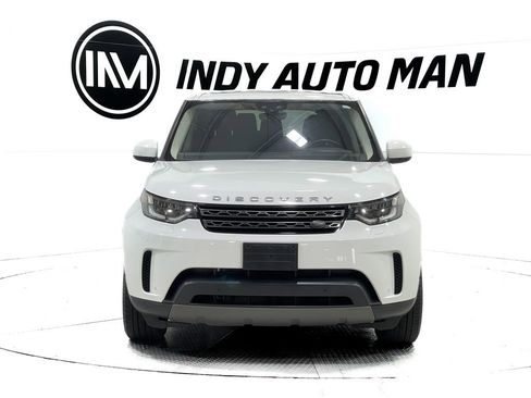 Used 2017 Land Rover Discovery SE image 9