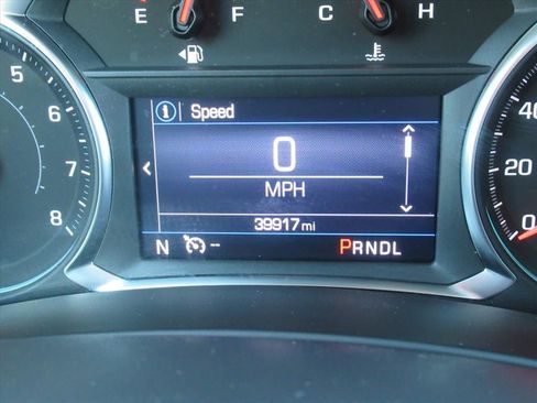 Used 2023 Chevrolet Equinox RS image 32