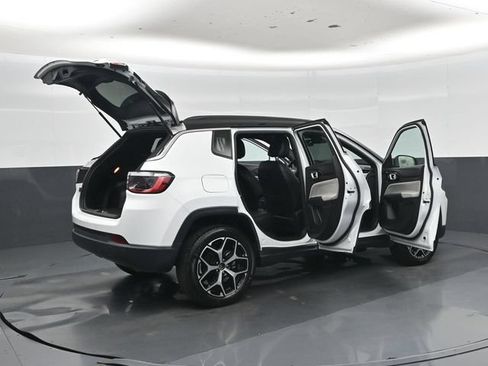 Used 2025 Jeep Compass Limited AWD/4WD image 54