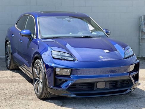 Used 2024 Porsche Macan Turbo Electric AWD/4WD image 23