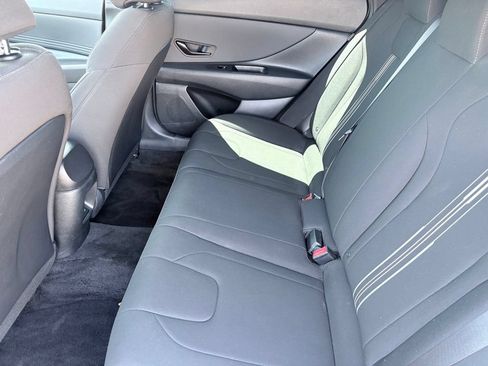 Used 2025 Hyundai Elantra Sport FWD image 8