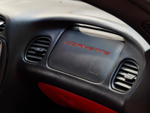 Used 2003 Chevrolet Corvette Z06 RWD image 46