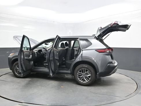 Used 2023 Nissan Rogue S AWD/4WD image 46