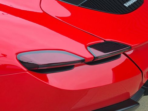 Used 2024 Ferrari Roma RWD image 23