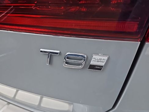 New 2026 Volvo XC60 T8 Ultra w/ Protection Package Premier image 6