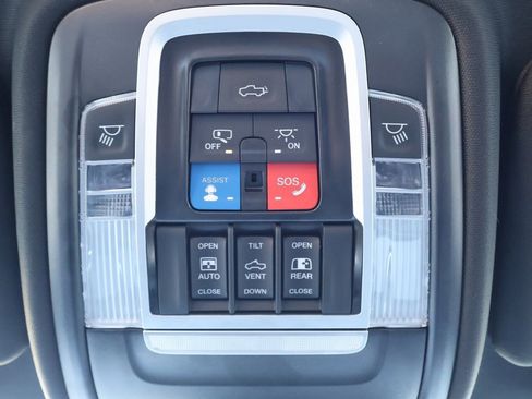 Used 2023 RAM 2500 Laramie w/ Night Edition image 30