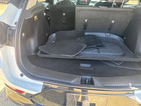 Used 2024 Buick Encore GX Sport Touring AWD/4WD image 8