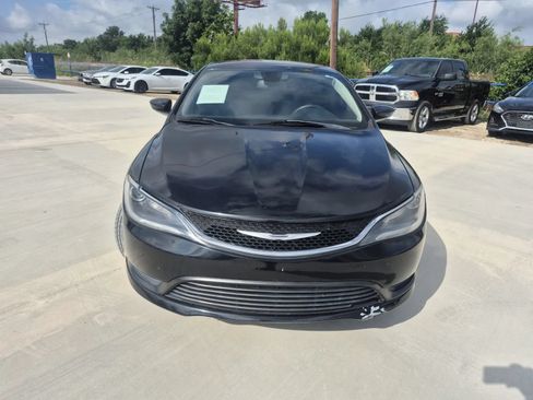 Used 2016 Chrysler 200 LX FWD image 3