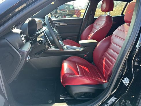 Used 2024 Dodge Hornet R/T Plus w/ R/T Blacktop Package image 10