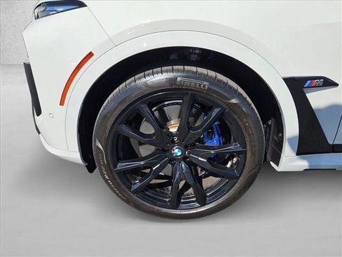 Certified 2024 BMW X7 xDrive40i w/ M Sport Package AWD/4WD image 24