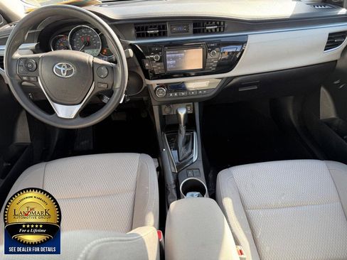 Used 2015 Toyota Corolla LE image 15