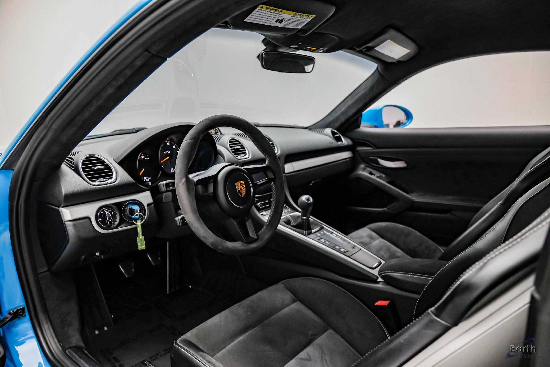 Used 2020 Porsche 718 Cayman GT4 RWD image 39