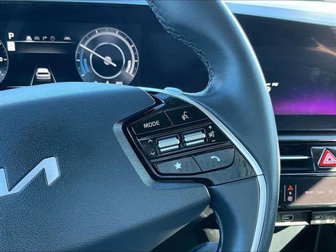 Used 2024 Kia Niro Wind image 23