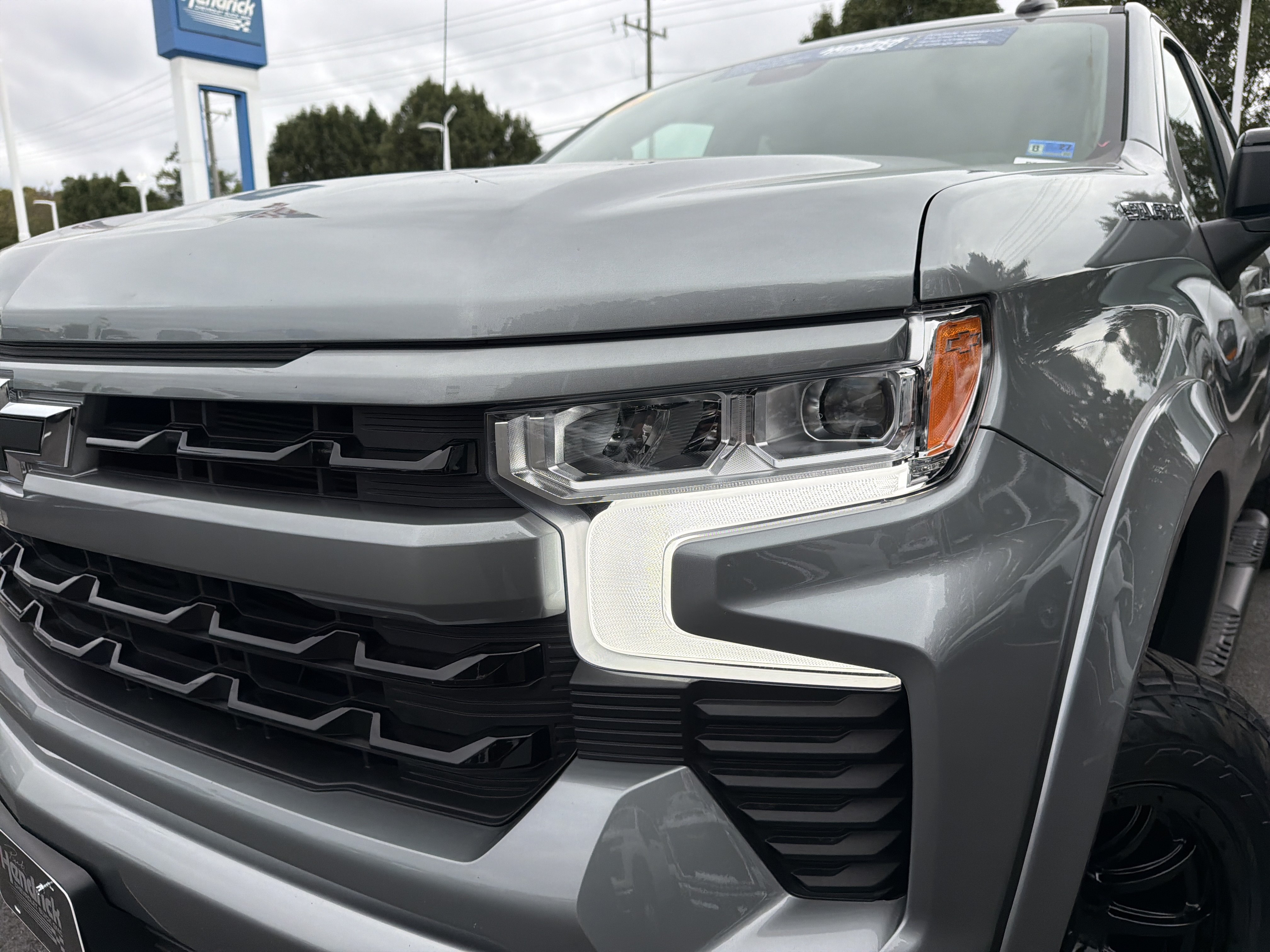 Used 2026 Chevrolet Silverado 1500 RST AWD/4WD image 6