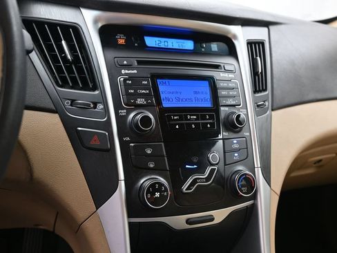 Used 2011 Hyundai Sonata GLS FWD image 22
