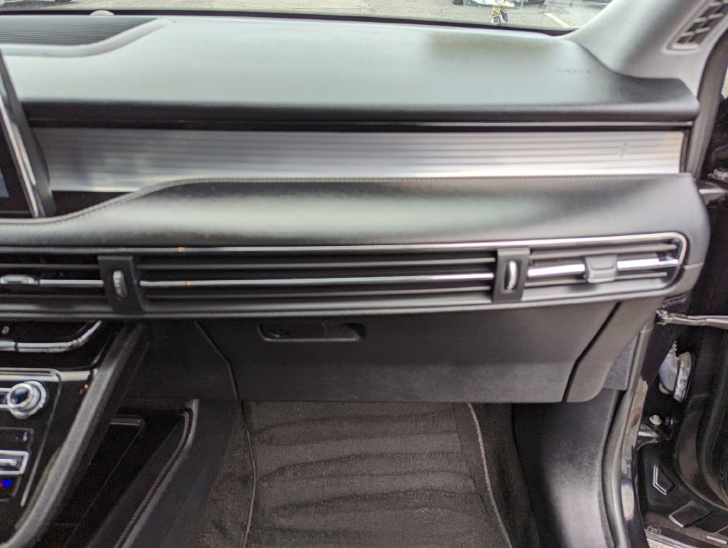 Used 2020 Lincoln Corsair AWD w/ Premium Package image 35