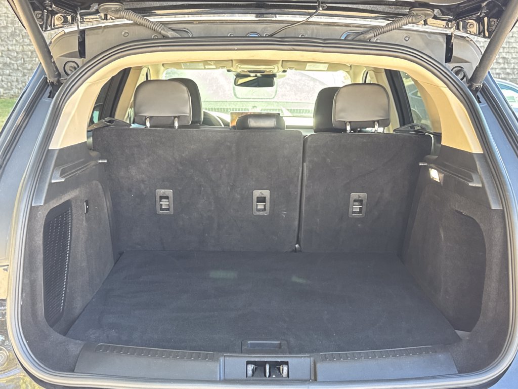 Used 2023 Lincoln Corsair AWD image 12