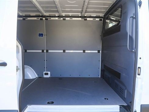 Used 2025 Mercedes-Benz Sprinter 2500 image 23