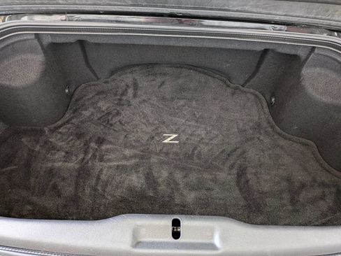 Used 2004 Nissan 350Z Enthusiast image 19