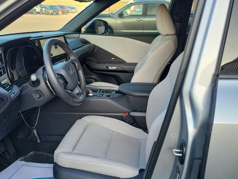 Used 2025 Lexus TX 350 AWD w/ Technology Package image 3