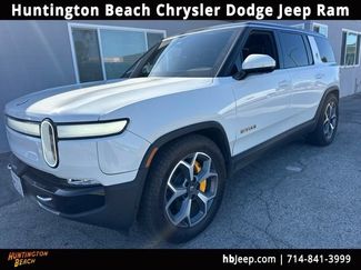 Used 2024 Rivian R1S Adventure AWD/4WD video 1