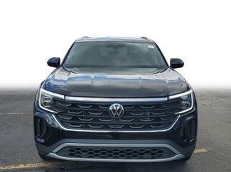 Used 2025 Volkswagen Atlas Cross Sport SE FWD video 2