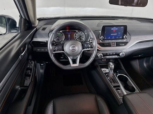 Used 2023 Nissan Altima 2.5 SR image 17