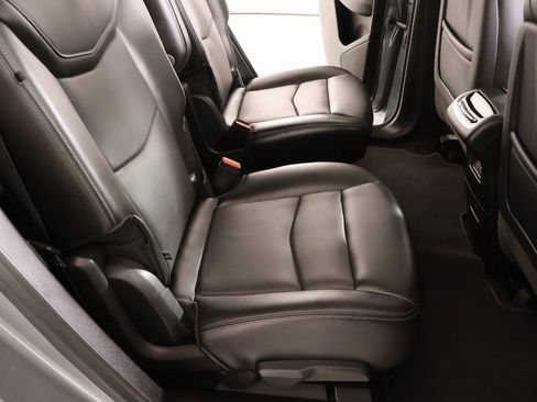 Used 2025 Cadillac XT6 Premium Luxury image 16