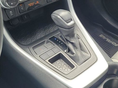 Used 2021 Toyota RAV4 XLE Premium FWD image 33