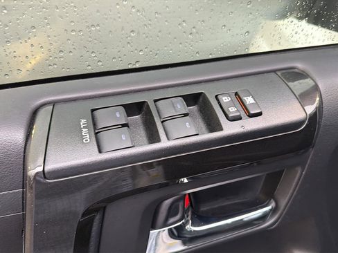 Certified 2024 Toyota 4Runner TRD Off-Road Premium w/ Moonroof Package AWD/4WD image 34