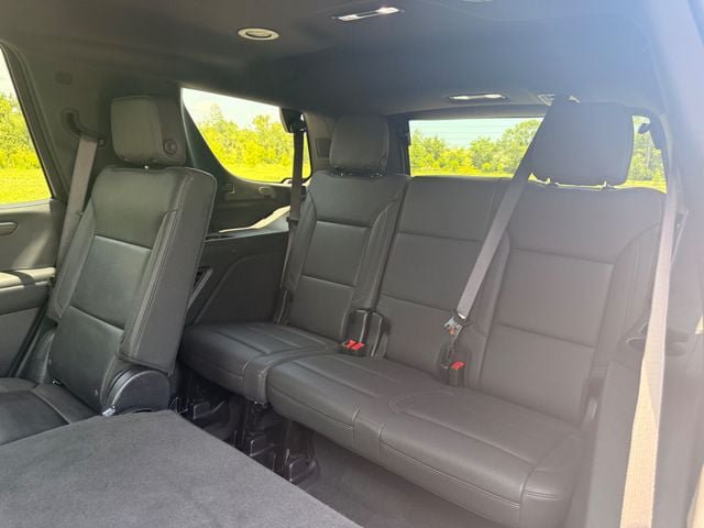 Used 2025 Chevrolet Tahoe LT AWD/4WD image 9