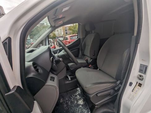 Used 2019 Nissan NV200 SV w/ Navigation Package image 16