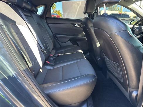 Used 2021 Kia Forte GT-Line image 12