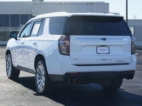 Used 2021 Chevrolet Tahoe Premier w/ Premium Package image 17