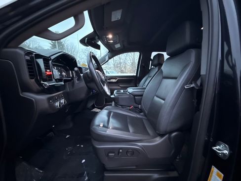 Used 2025 GMC Sierra 1500 SLT image 23