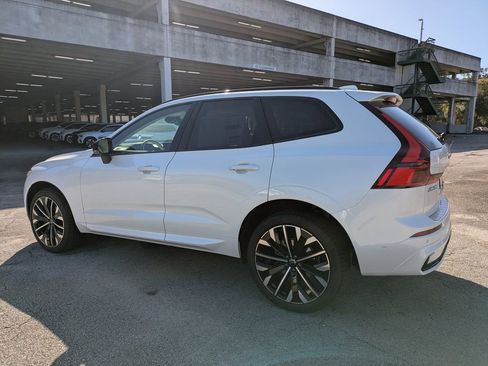 New 2026 Volvo XC60 B5 Ultra w/ Protection Package Premier image 11