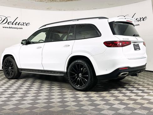 Used 2024 Mercedes-Benz GLS 580 4MATIC w/ E-Active Body Control Package image 4
