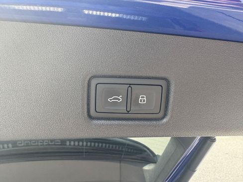 New 2026 Audi SQ5 Prestige AWD/4WD image 36