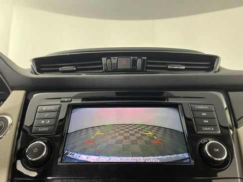 Used 2022 Nissan Rogue Sport SV FWD image 27
