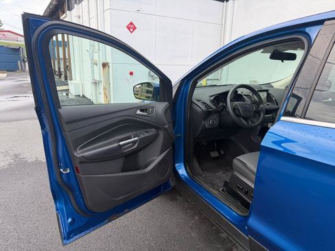 Used 2019 Ford Escape SE AWD/4WD image 9