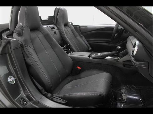 Used 2025 MAZDA MX-5 Miata Grand Touring RWD image 19