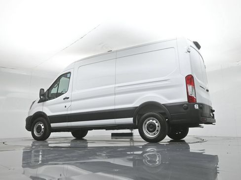 New 2026 Ford Transit 250 148 Medium Roof w/ Load Area Protection Package RWD image 48