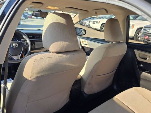 Used 2015 Toyota Corolla LE FWD image 9